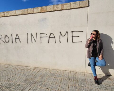 Tonia Infame - scritta su un muro di Sassari